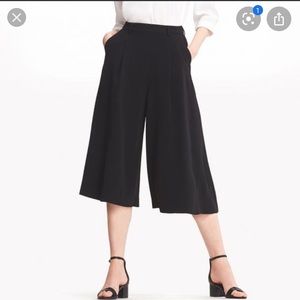 Uniqlo Olive high waist culottes Sz S